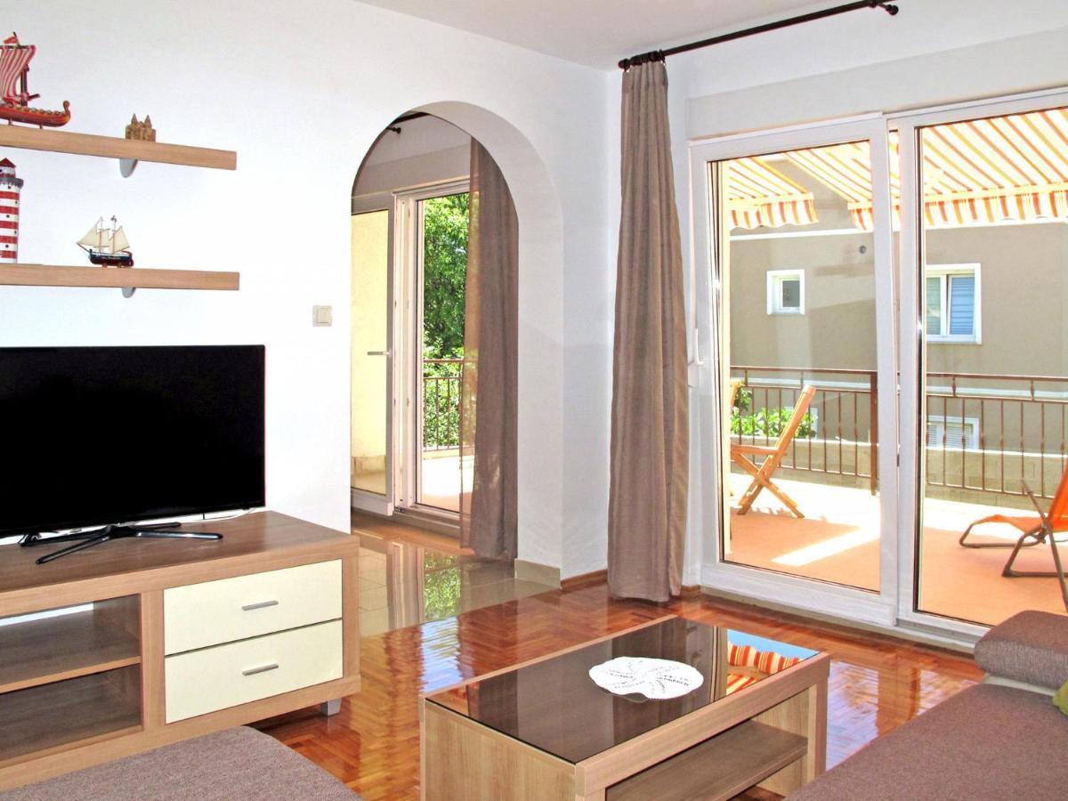 Apartment Luka - Nov103 By Interhome نوفي فينودولسكي المظهر الخارجي الصورة